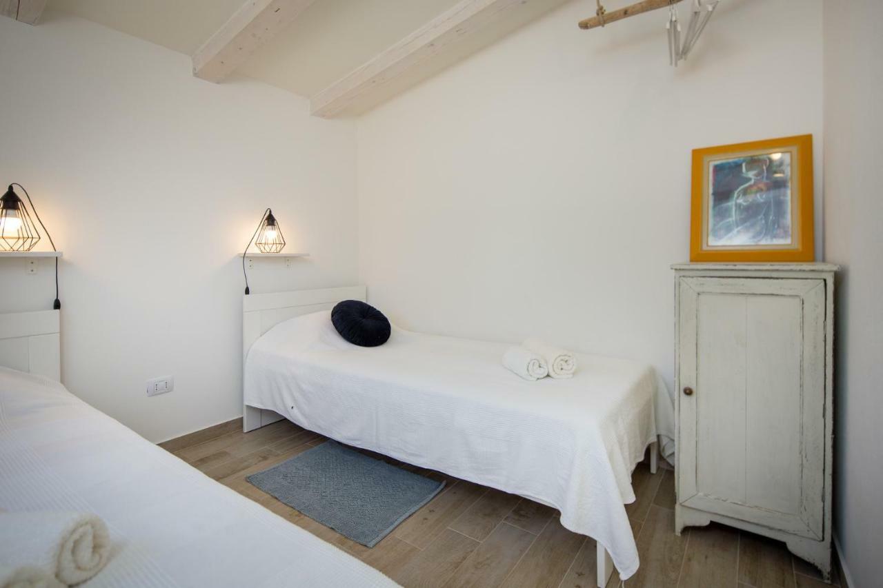 Appartamento House Jozefina With Pool Rovigno Esterno foto